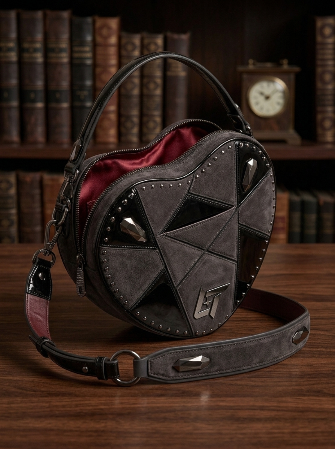 Linear Titans Fragment Metallic Heart Shoulder Bag - Image 3