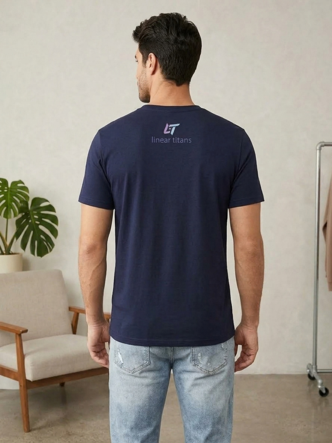 Linear Titans Men's "Never Look Back" Graphic T-Shirt - Image 4